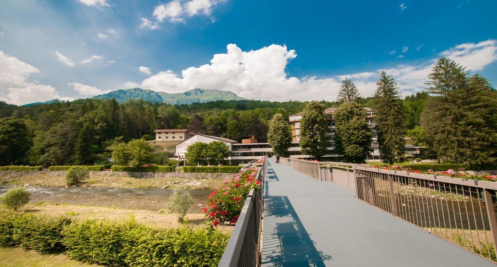 Albergo Sayonara Comano Terme Eksteriør billede