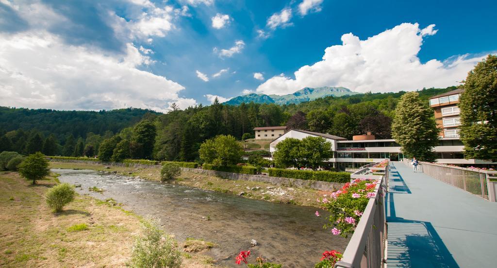 Albergo Sayonara Comano Terme Eksteriør billede