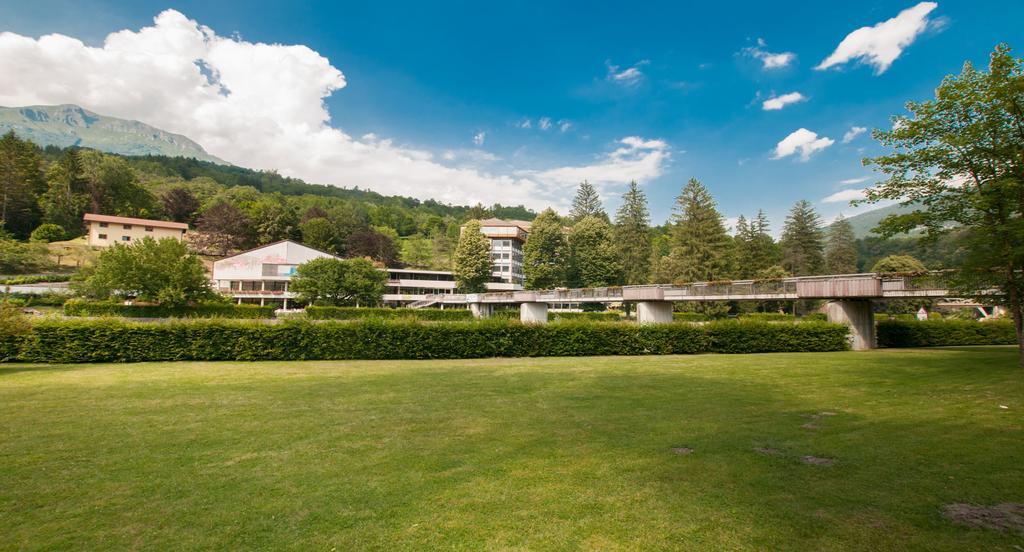 Albergo Sayonara Comano Terme Eksteriør billede